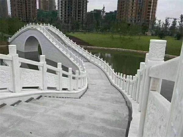 漢白玉石欄桿
